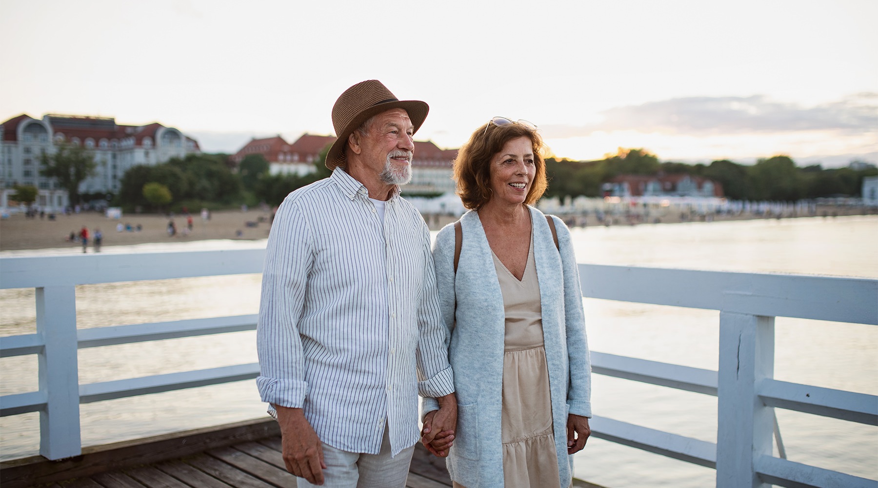Lifestyle couple on dock